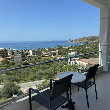 Alexandros Pensionat Qeparo