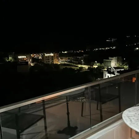 Alexandros בית הארחה