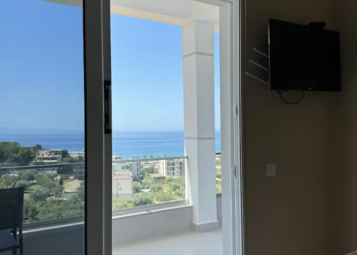 Alexandros Affittacamere Qeparo